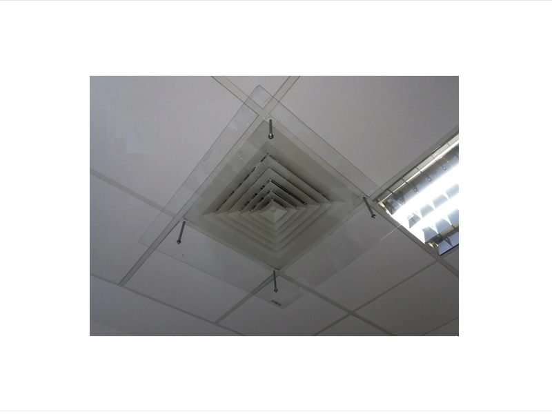 m-s.ro image : Deflector Aer Conditionat 02 Transparent kit de instalare inclus